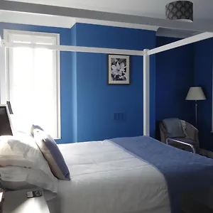 4* Bed & Breakfast Number 8